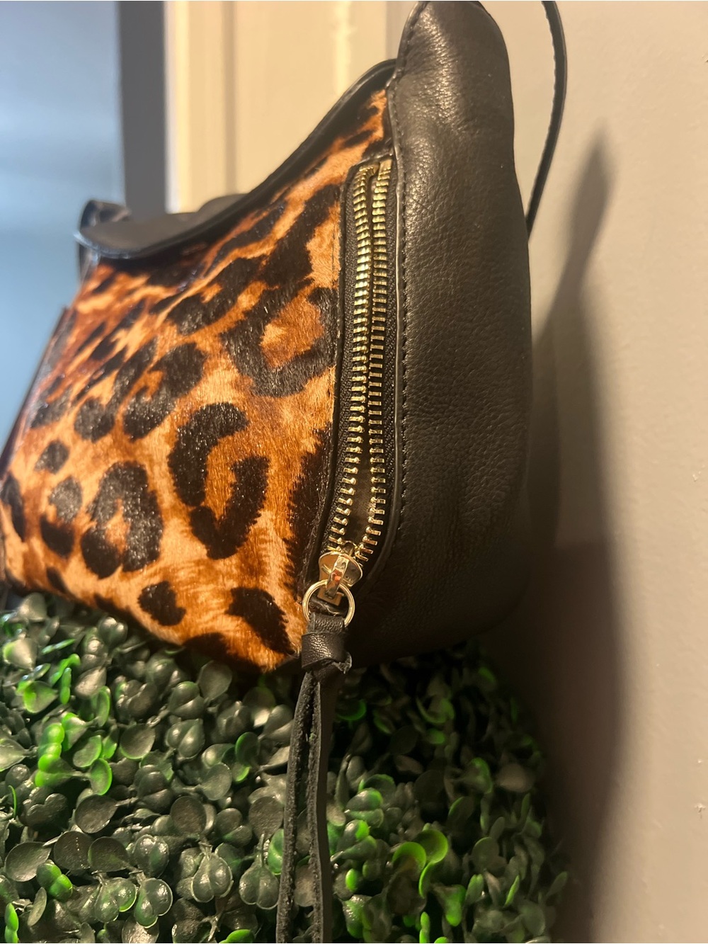Vince Camuto Leopard Print Crossbody with Black Trim - Picture 5 of 16